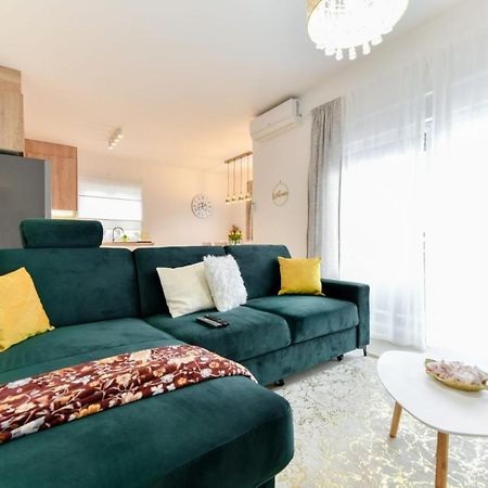 זאדאר Family Apartment Amare מראה חיצוני תמונה