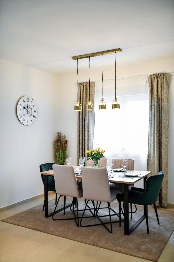 זאדאר Family Apartment Amare מראה חיצוני תמונה