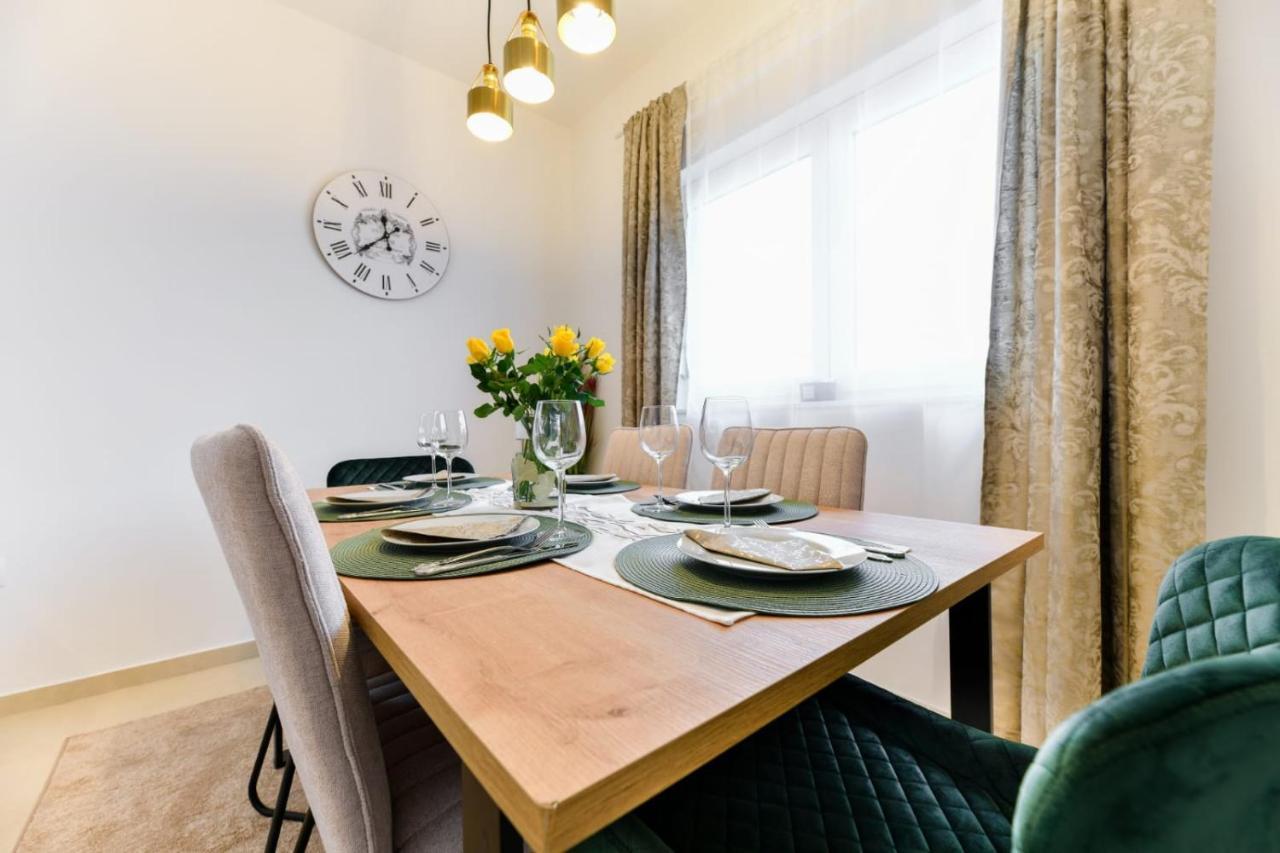 זאדאר Family Apartment Amare מראה חיצוני תמונה