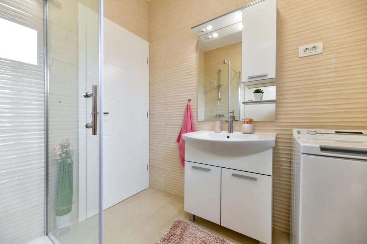זאדאר Family Apartment Amare מראה חיצוני תמונה